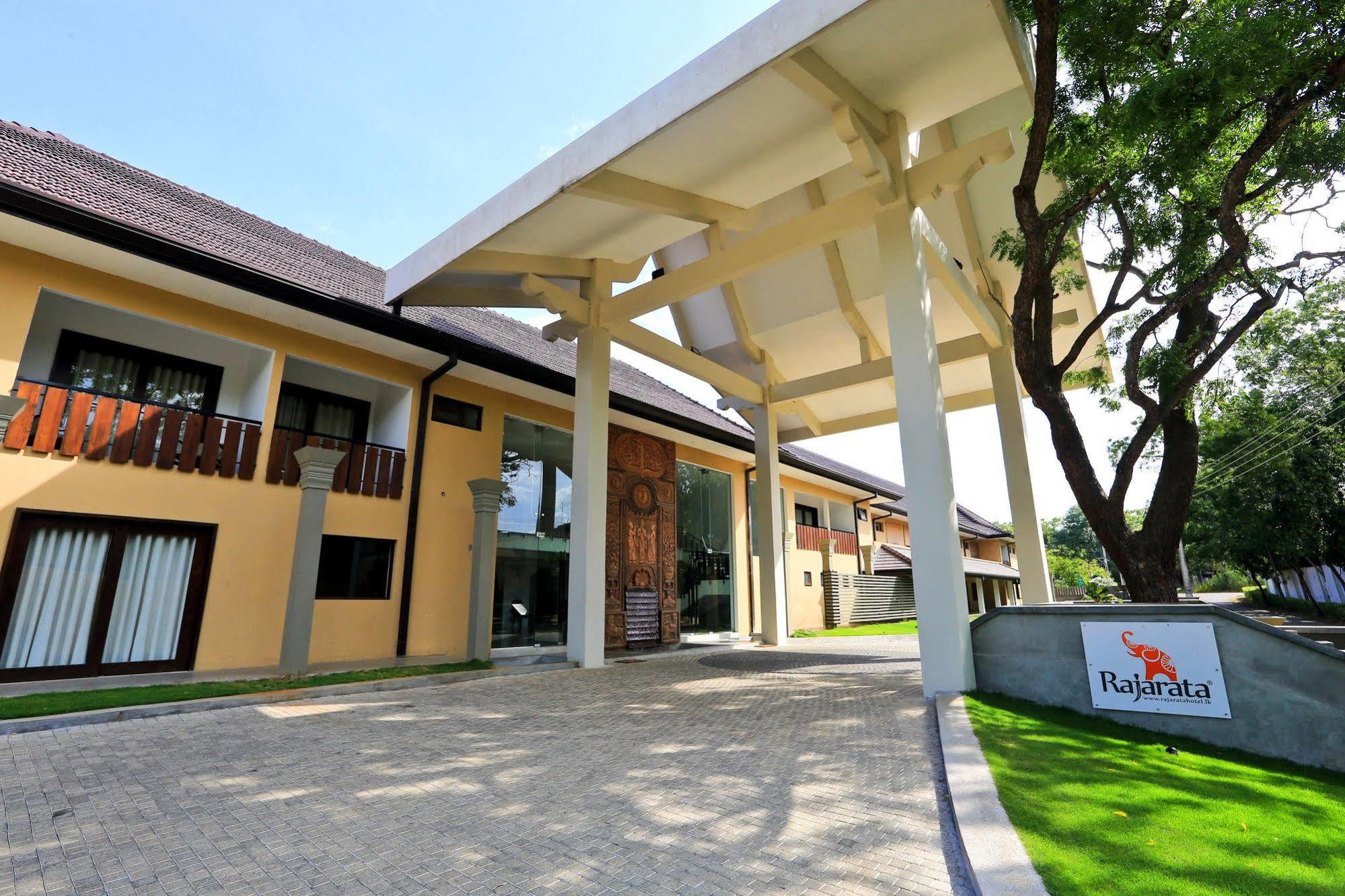 Rajarata Hotel Anuradhapura Exterior foto